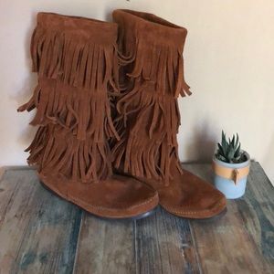 Minnetonka Fringe boots